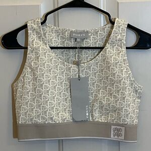 Woman NWT Size M Port Sports Bra